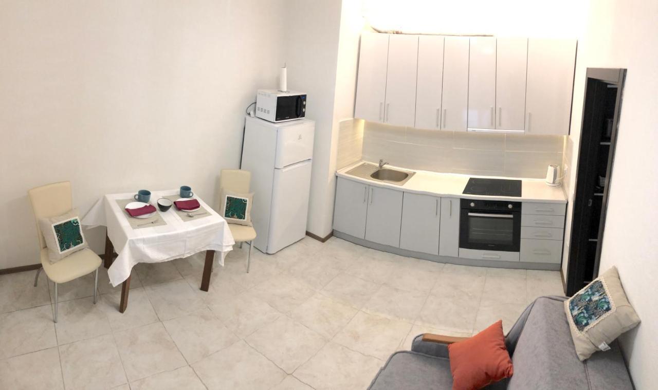 Жд Вокзал Пр Победы 67-В Метро Нивки Парк Шулявка Apartment Kyiv Exterior photo